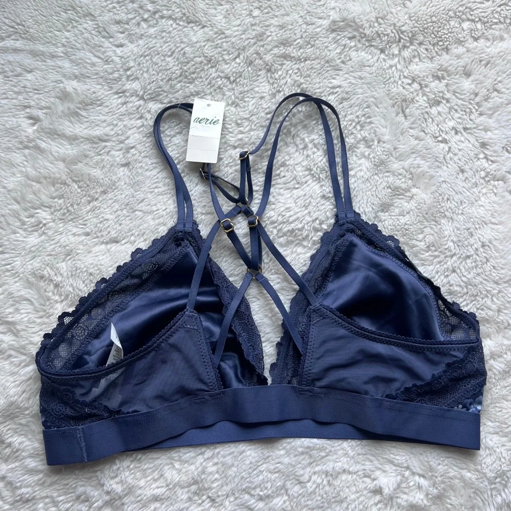 Aerie Women's Navy Blue Floral Lace Strappy Bralette Size Medium NWT 3316-437
